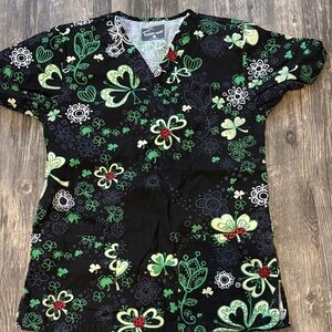 Butter-Soft XS Gray and Green Top